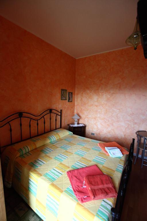 Casa Albergo La Terza Stella Agira Cameră foto